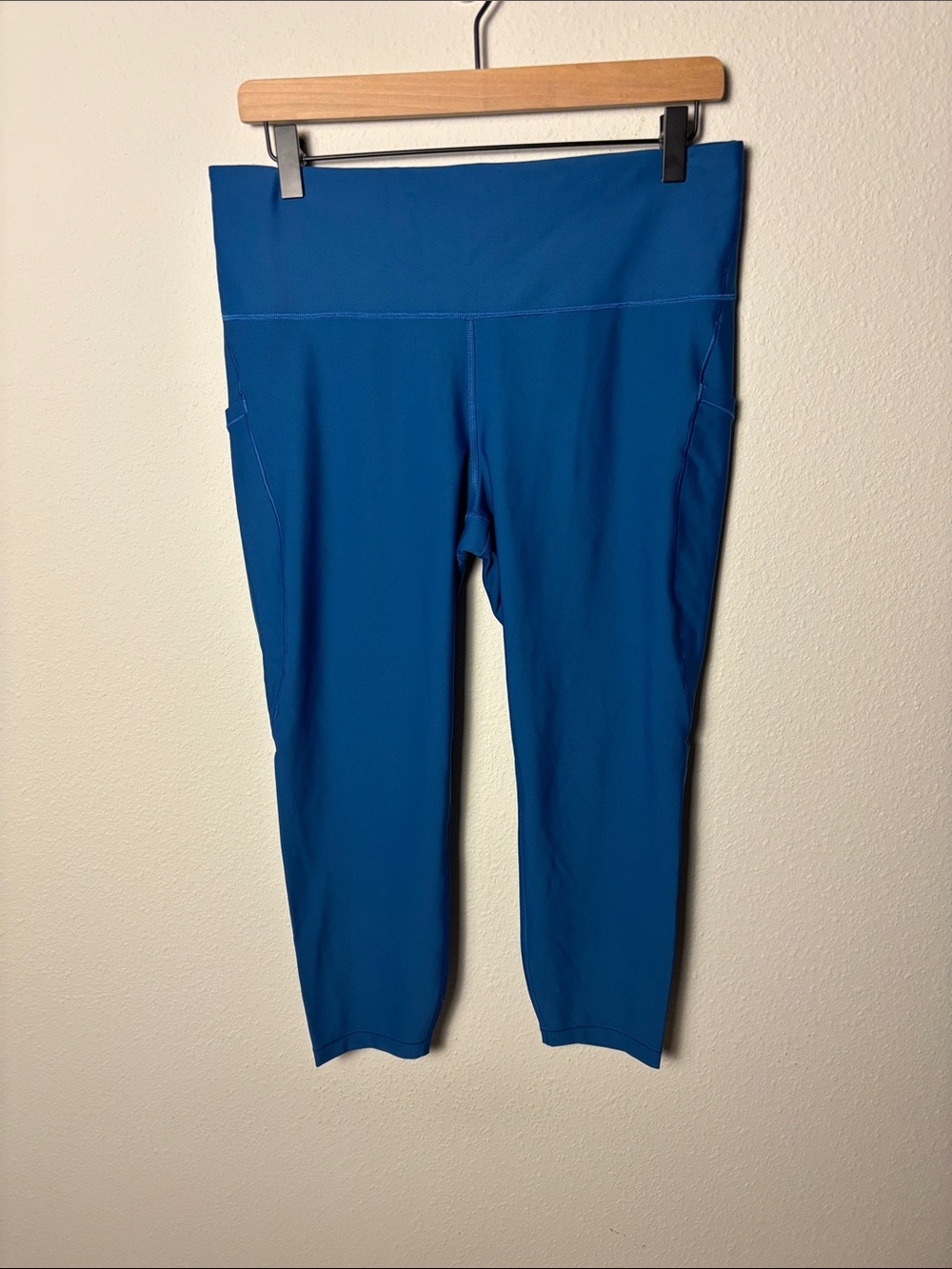 Athleta Interval Stash 7/8 Tight Blue 821389